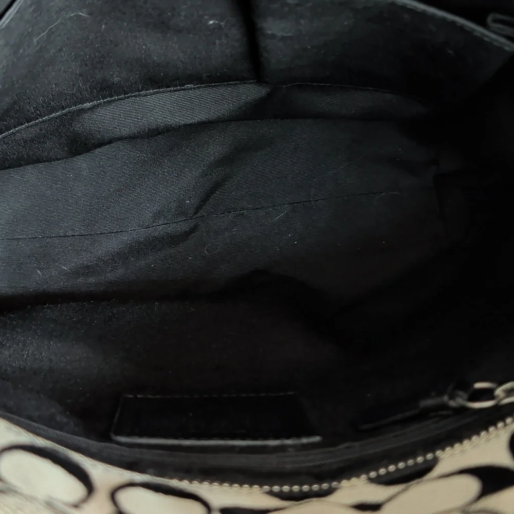 Coach Hampton Signature Tote - Picture 10 of 16